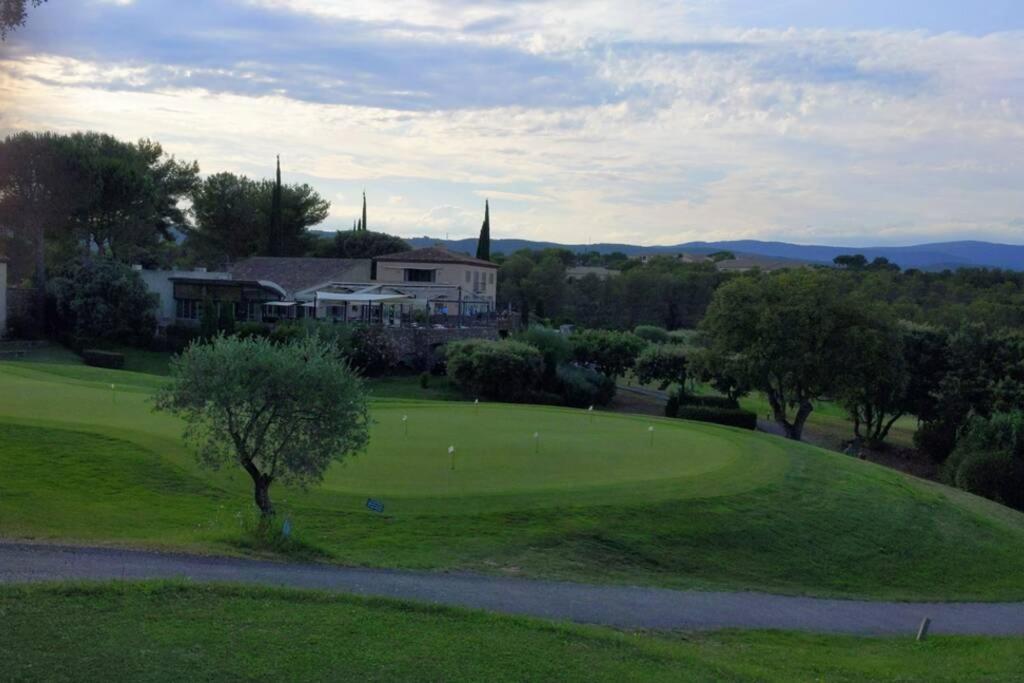 Joli F2 Saint Endreol Hameau Palayson Var La Motte  Exterior photo